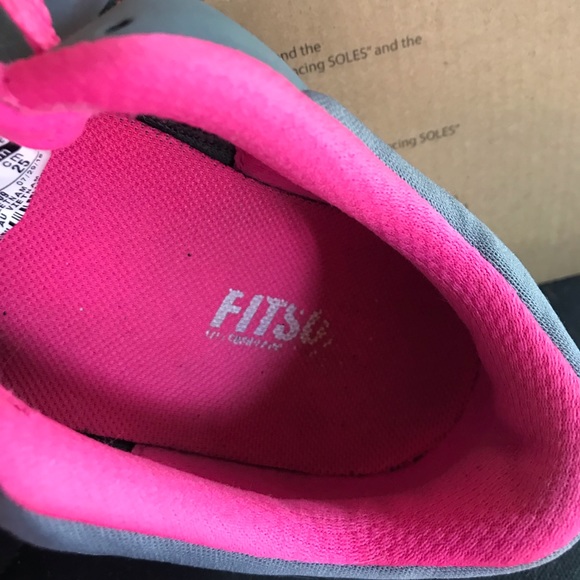 Nike sneakers - Picture 7 of 8